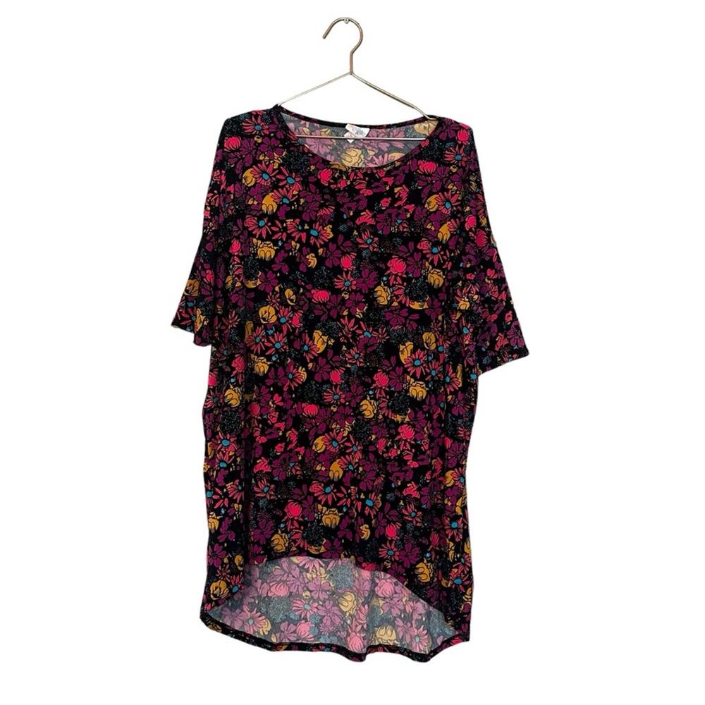 LULAROE Three Quarter Sleeve,  size Medium Irma tunic